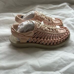 Keen baby pink Woven Sandals